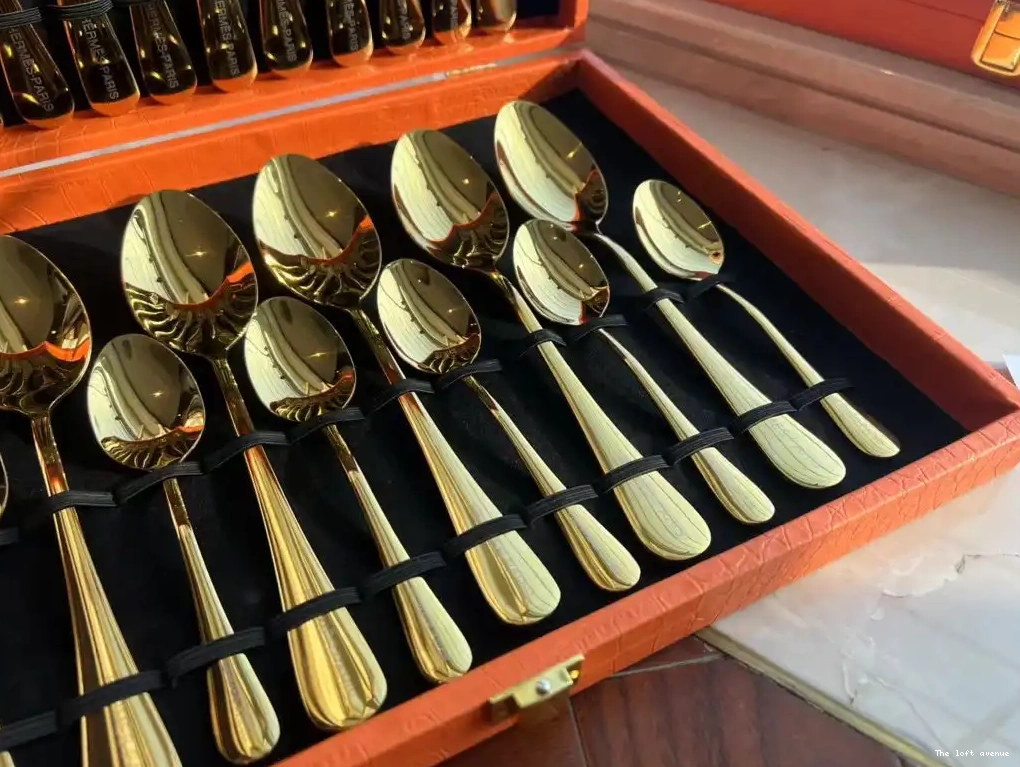 SET HERMES CUSTOM CUTLERY 0518